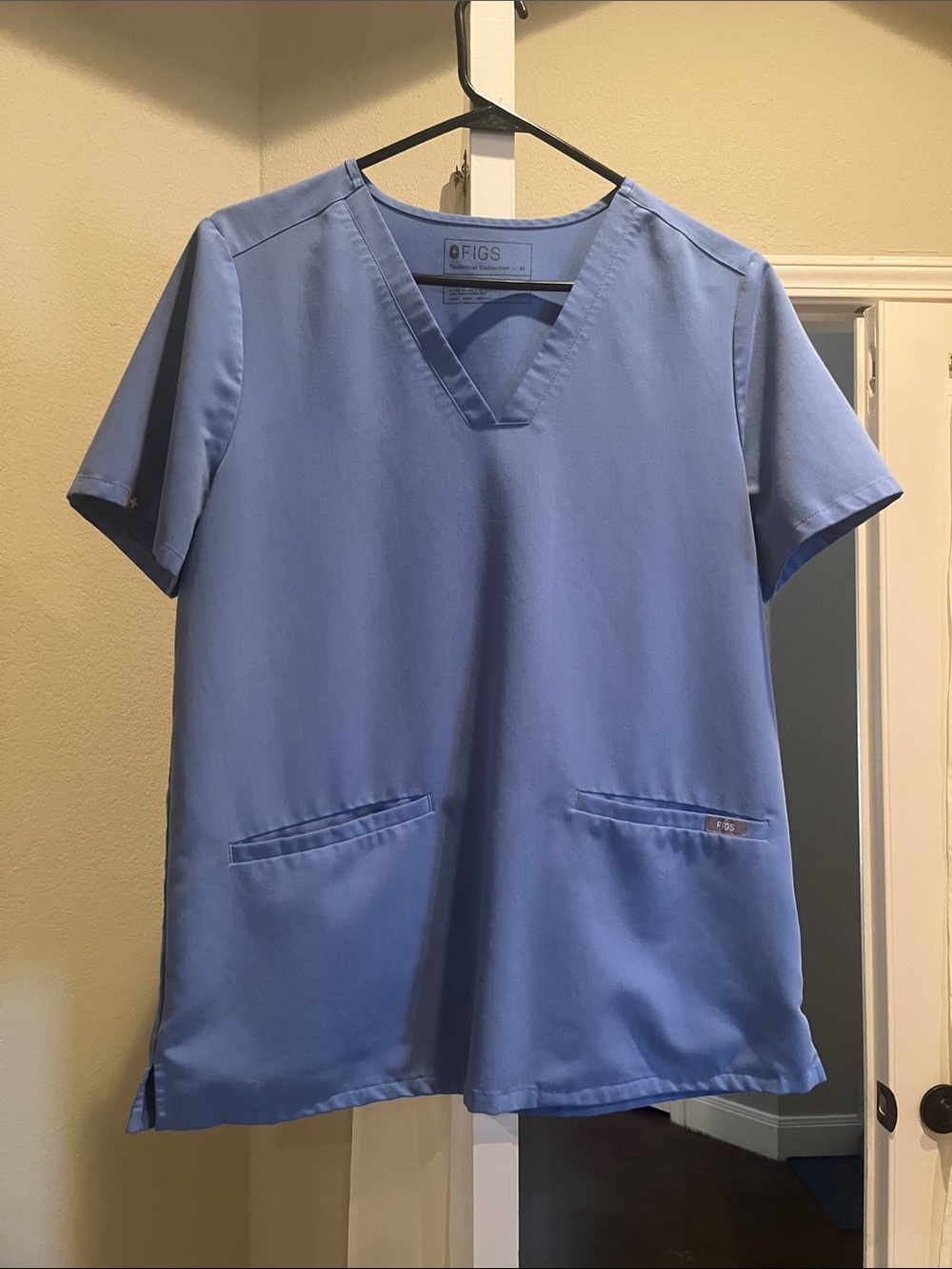 Figs Women’s Short-Sleeve Scrub Top in Light Blue